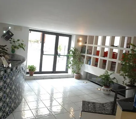 Hotel Caporal